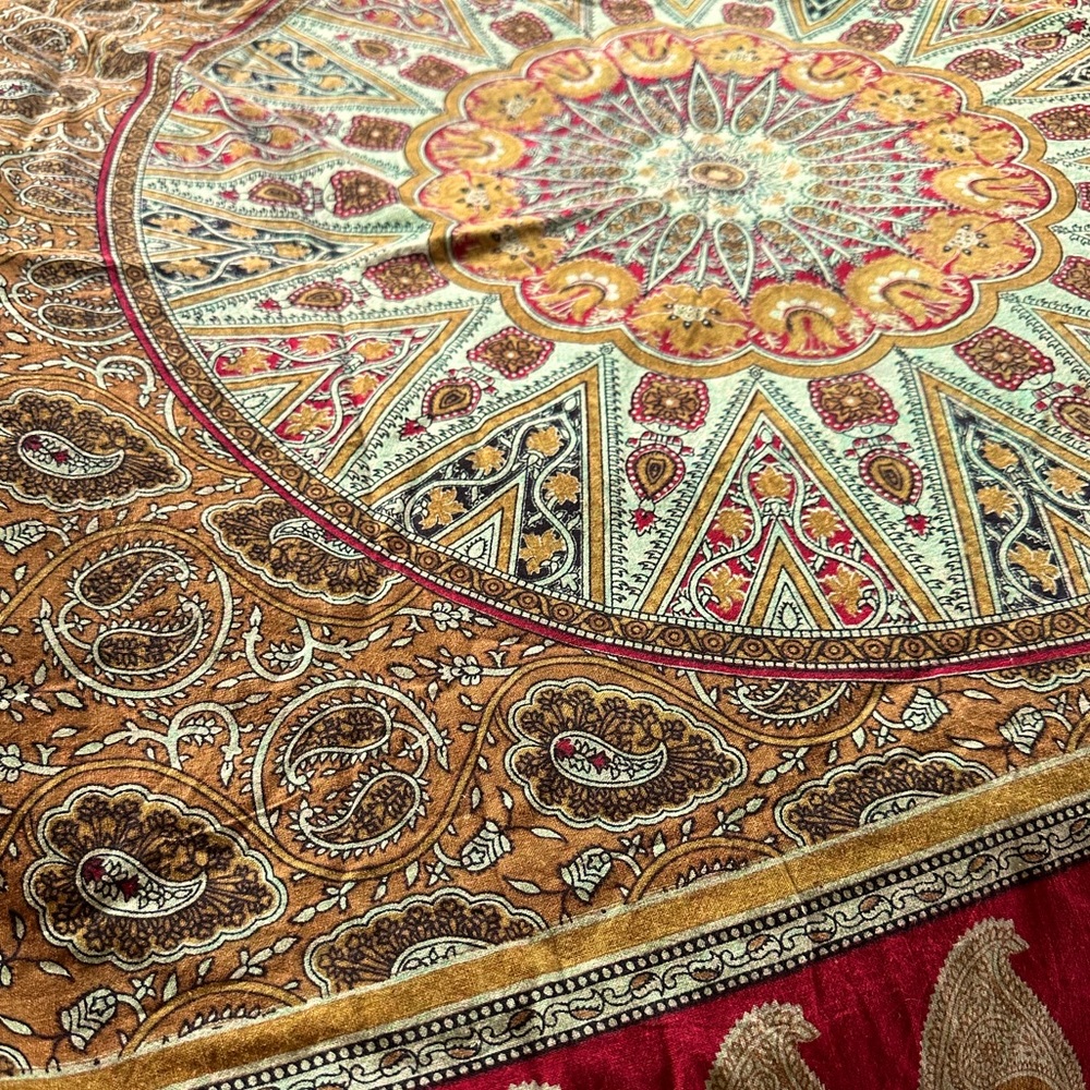 GYPSEY ROSE TAPESTRY